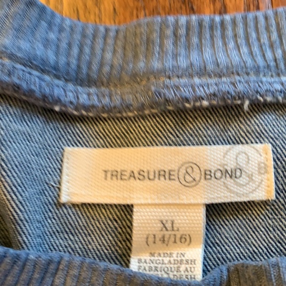 Top - Picture 3 of 4